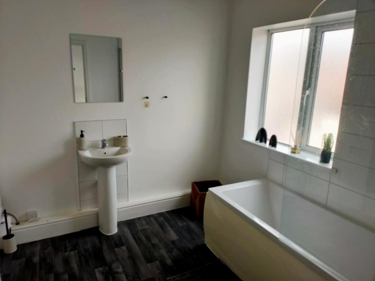 Wentworth Road Accomodation ドンカスター エクステリア 写真