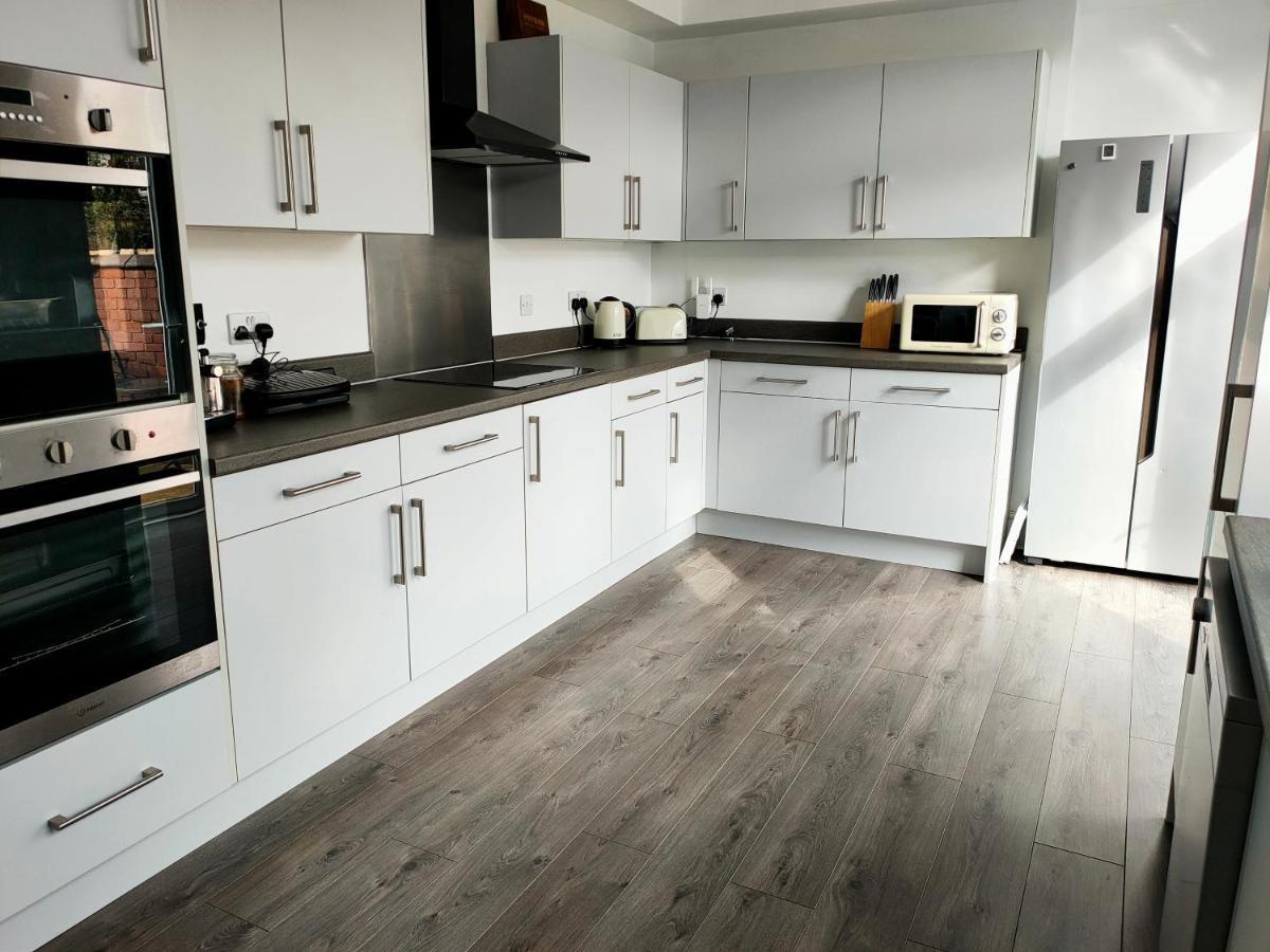 Wentworth Road Accomodation ドンカスター エクステリア 写真