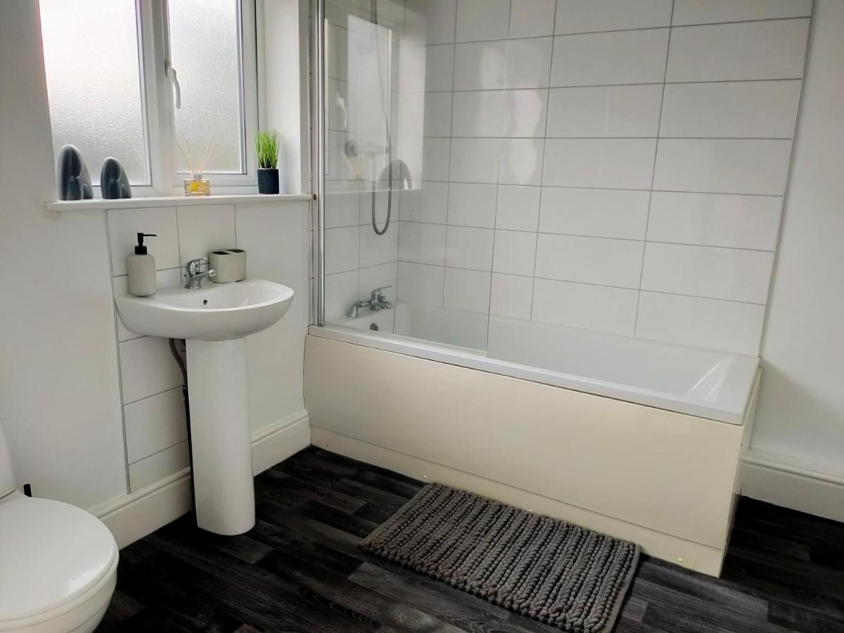 Wentworth Road Accomodation ドンカスター エクステリア 写真